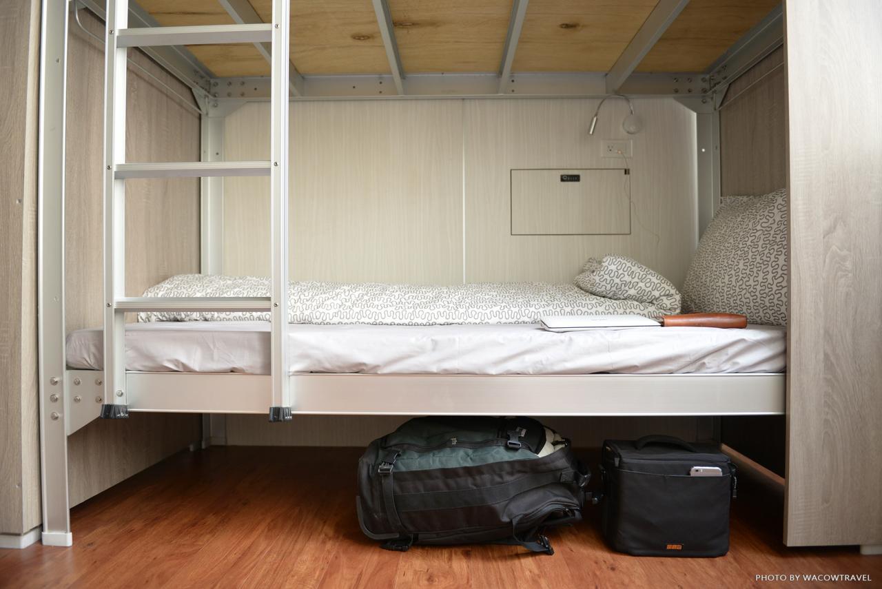 Rest Backpacker Hostel Tainan Luaran gambar