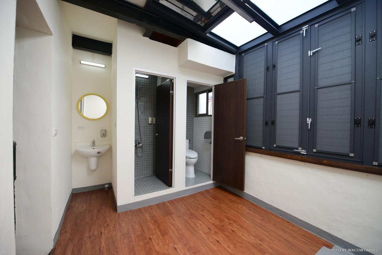 Rest Backpacker Hostel Tainan Luaran gambar